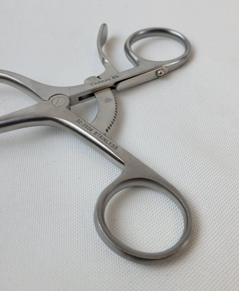 CODMAN 32-3604 Pediatric Gelpi Retractor, 5-1/2" Orthopedic — photo 3