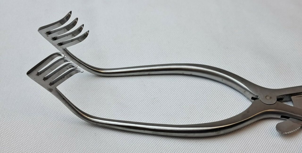 MILLENNIUM SURGICAL gs 40.5440 Adson Retractor 7.5" Angled 4x4 Sharp — photo 6