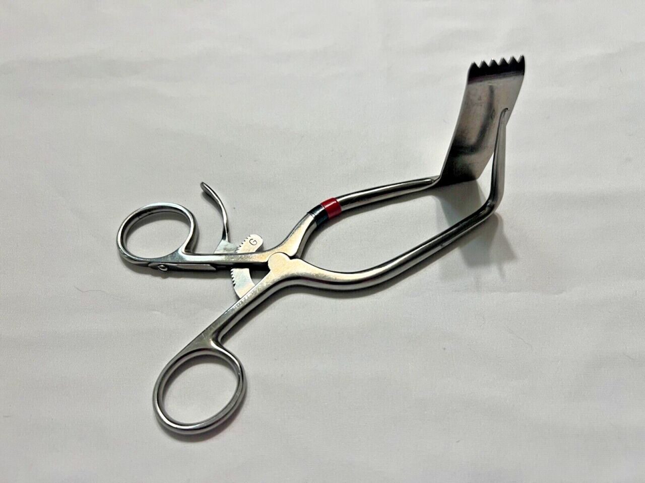 CODMAN 80-1653 Williams MicroLumbar Discectomy Retractor 70mm X 20mm Blade 6" L