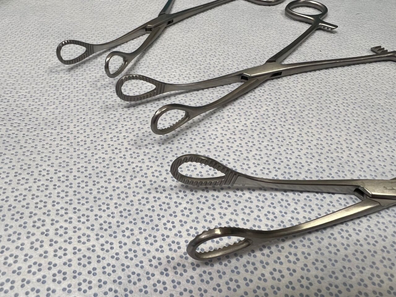 JARIT 116-112 Foerster Sponge Holding Forceps 7" Curved Serrated Jaws Set of 4 — photo 4