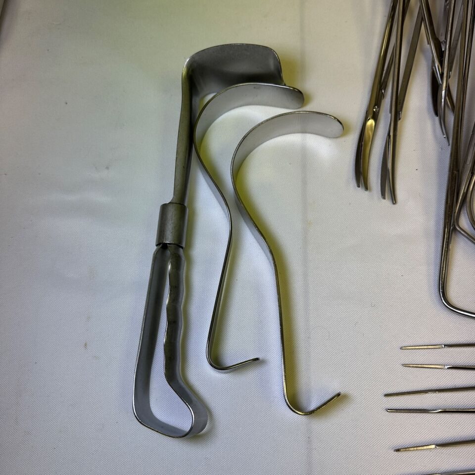 VARIOUS  V.Mueller Codman Symmetry Gastric Open Roux-en-Y (RNY) Instrument Set — photo 3