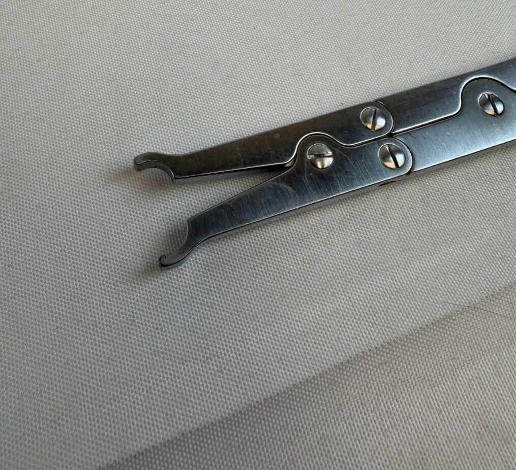 GLOBUS MEDICAL 601.135 Maintain Holder Neuro Spine HEDRON C — photo 4