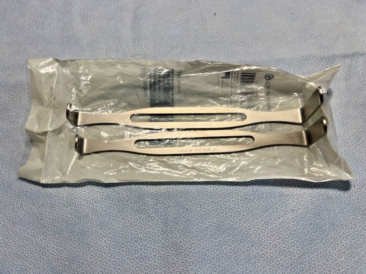 V. MUELLER SU3660 USA Retractors, Double-Ended, 8" Length - lot of 2 — photo 1