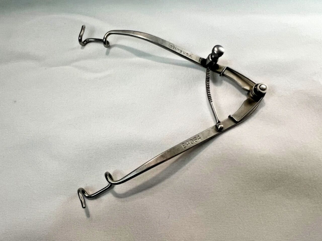 KARL STORZ E4064 Knapp Eye Speculum 13mm Blades
