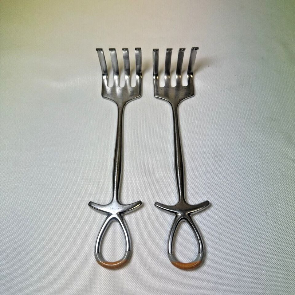 CODMAN 50-4246 Set Of 2 Israel Retractor, 4 Prong, Blunt