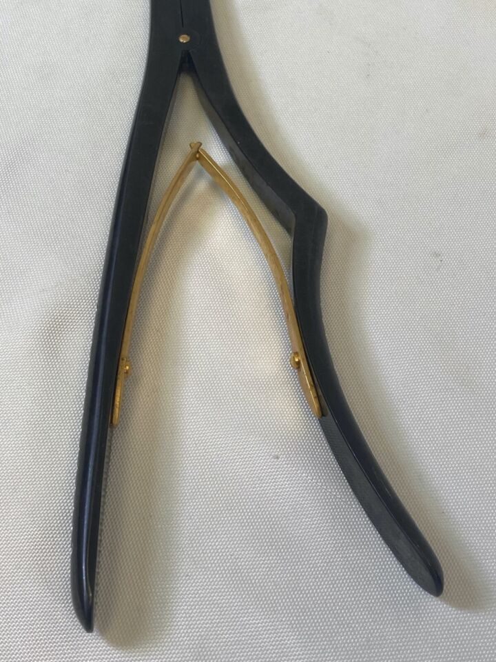 CODMAN 67-7902 Leksell Rongeur Double Action Curved 3mm Bite L — photo 9