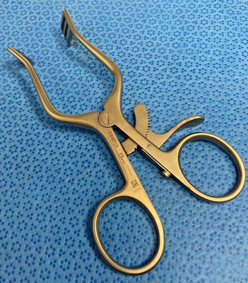 AESCULAP BV070R Weitlaner Retractor 2X3 Sharp Prongs 110mm — photo 6