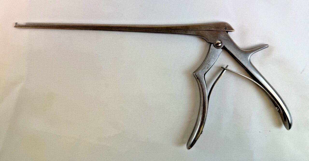 V. MUELLER NL3785-161 2mm x 90deg Up x 8" Rhoton Stella Punch Kerrison Rongeur — photo 1