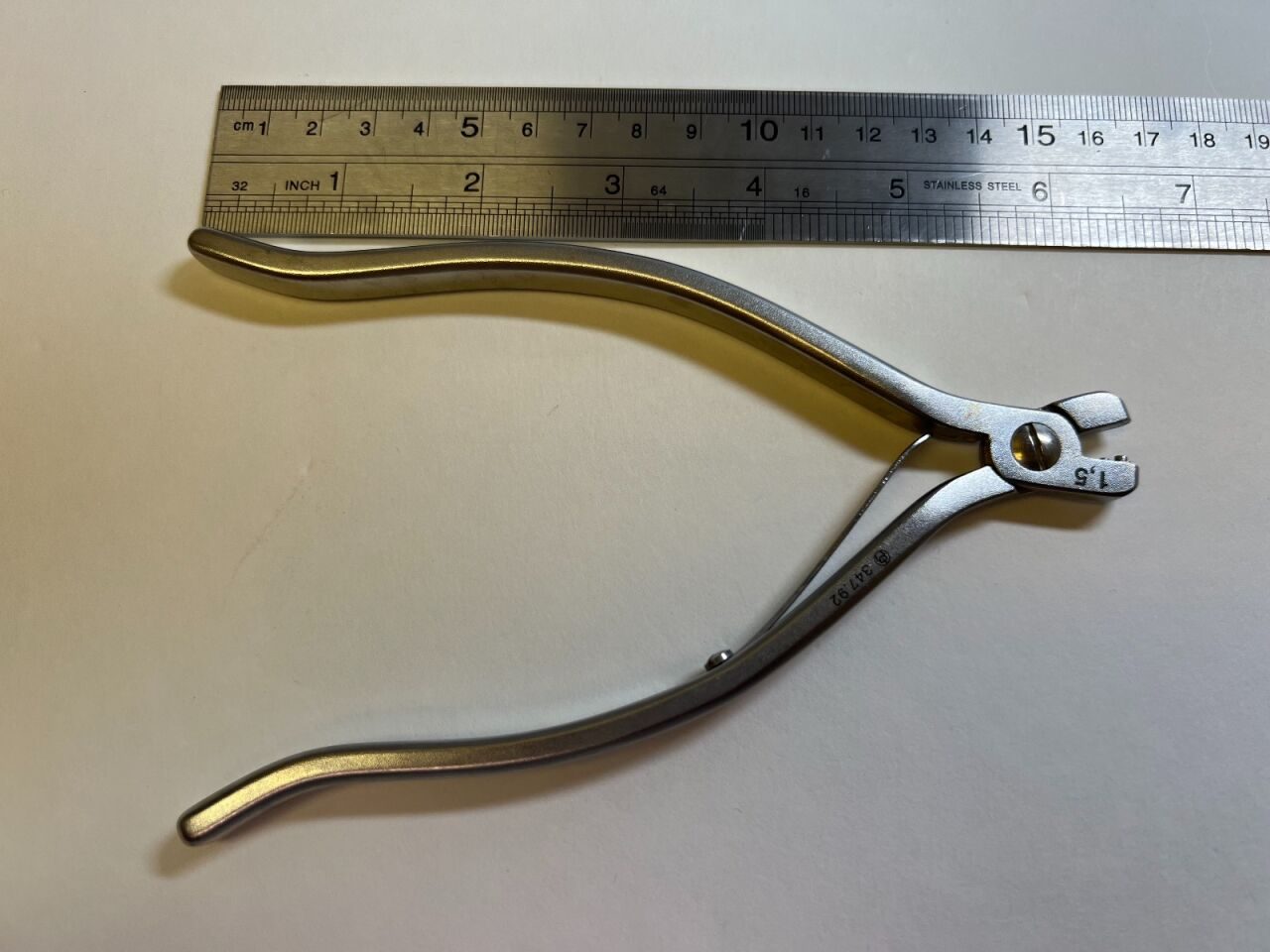 SYNTHES 347.92 Bending Pliers — photo 1