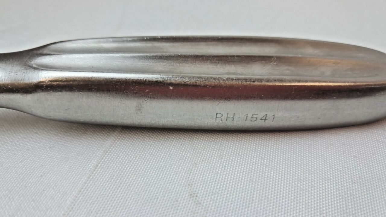V. MUELLER RH1541 Cottle Mallet 2.9cm Nylon Face 8" — photo 3