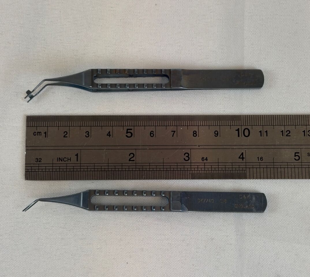 DUCKWORTH & KENT 2-774-1 DK7740 IOL Insertion & Folding Forceps Pair w/ Case — photo 7