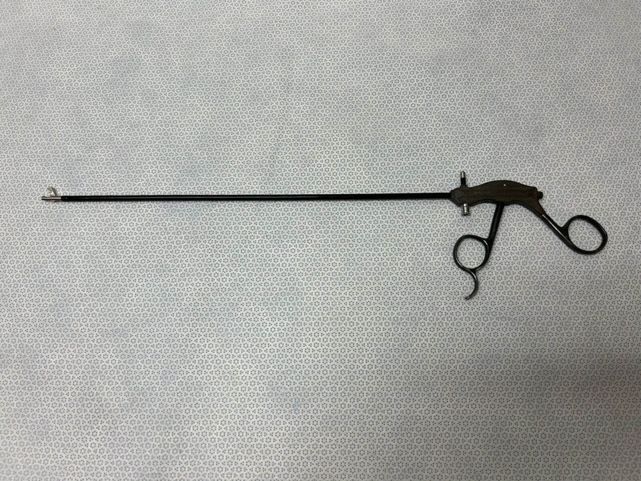 R. WOLF 8383.026 Laparoscopic 5mm x 33cm Hook Scissors — photo 1