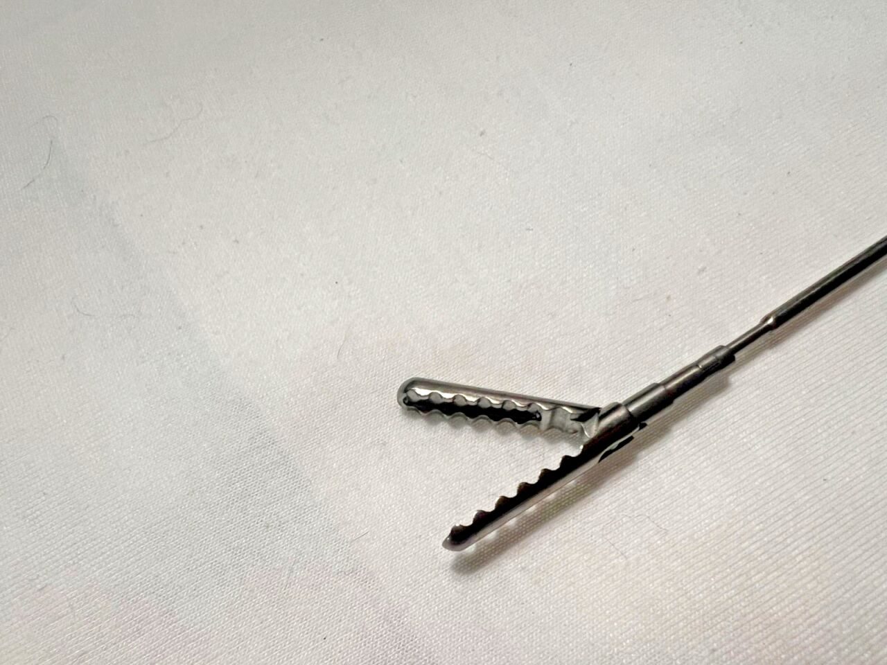 R. WOLF 8394.292 Laparoscopic Single Action Grasping Forcep Insert 5mm X 46cm — photo 2