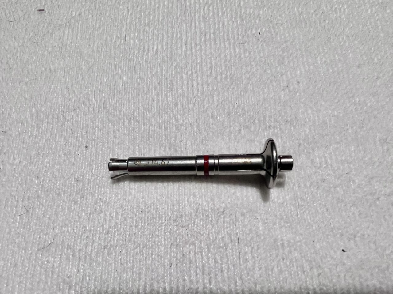 SYNTHES 314.67 Cruciform Screwdriver Shaft w/ Holding Sleeve For 1.5/2.0mm Screws — photo 1