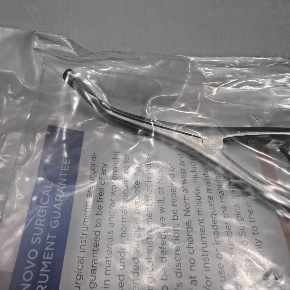 NOVO SURGICAL E8477-13 Trousseau Tracheal Dilator Dual-Bladed Curved Adult 5 1/2in — photo 2