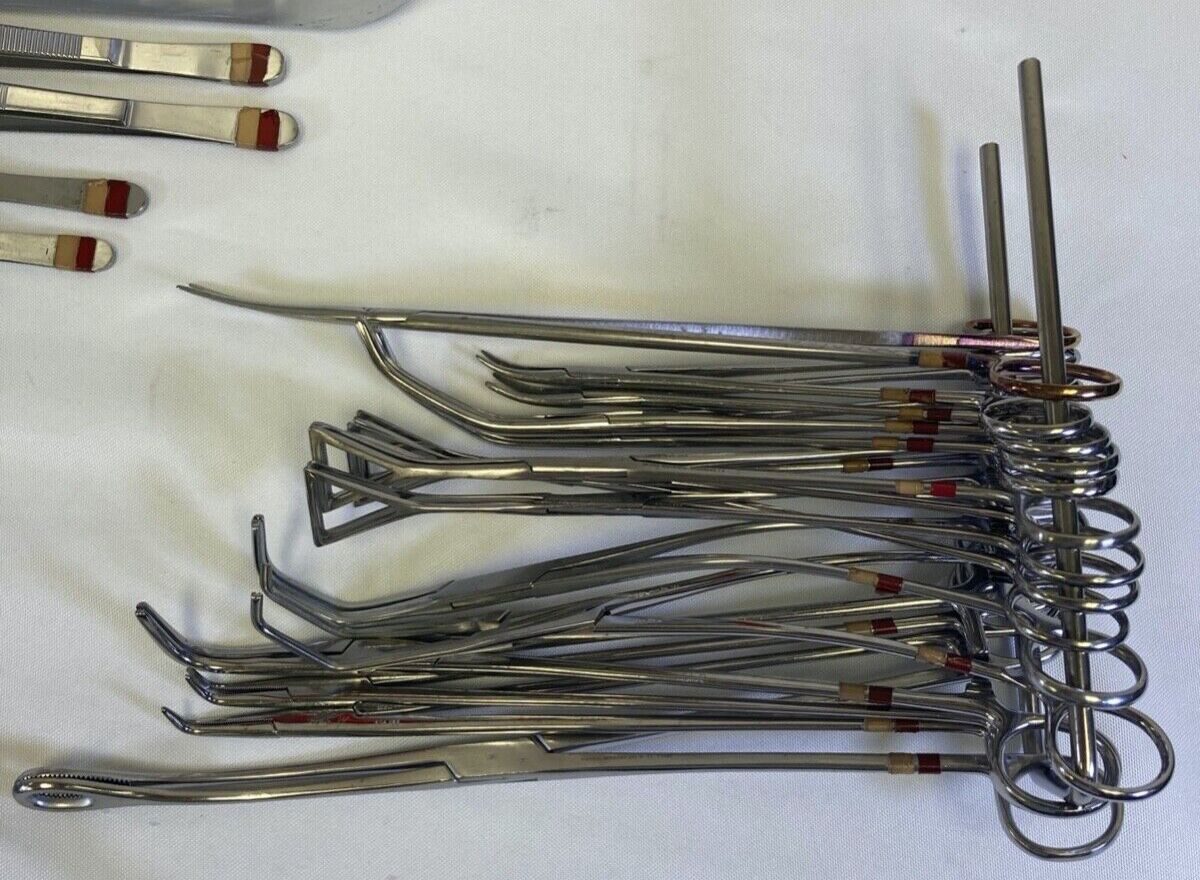 VARIOUS  32 Piece Jarit Weck V. Mueller Chest Tray w/ Sterilization Case — photo 11