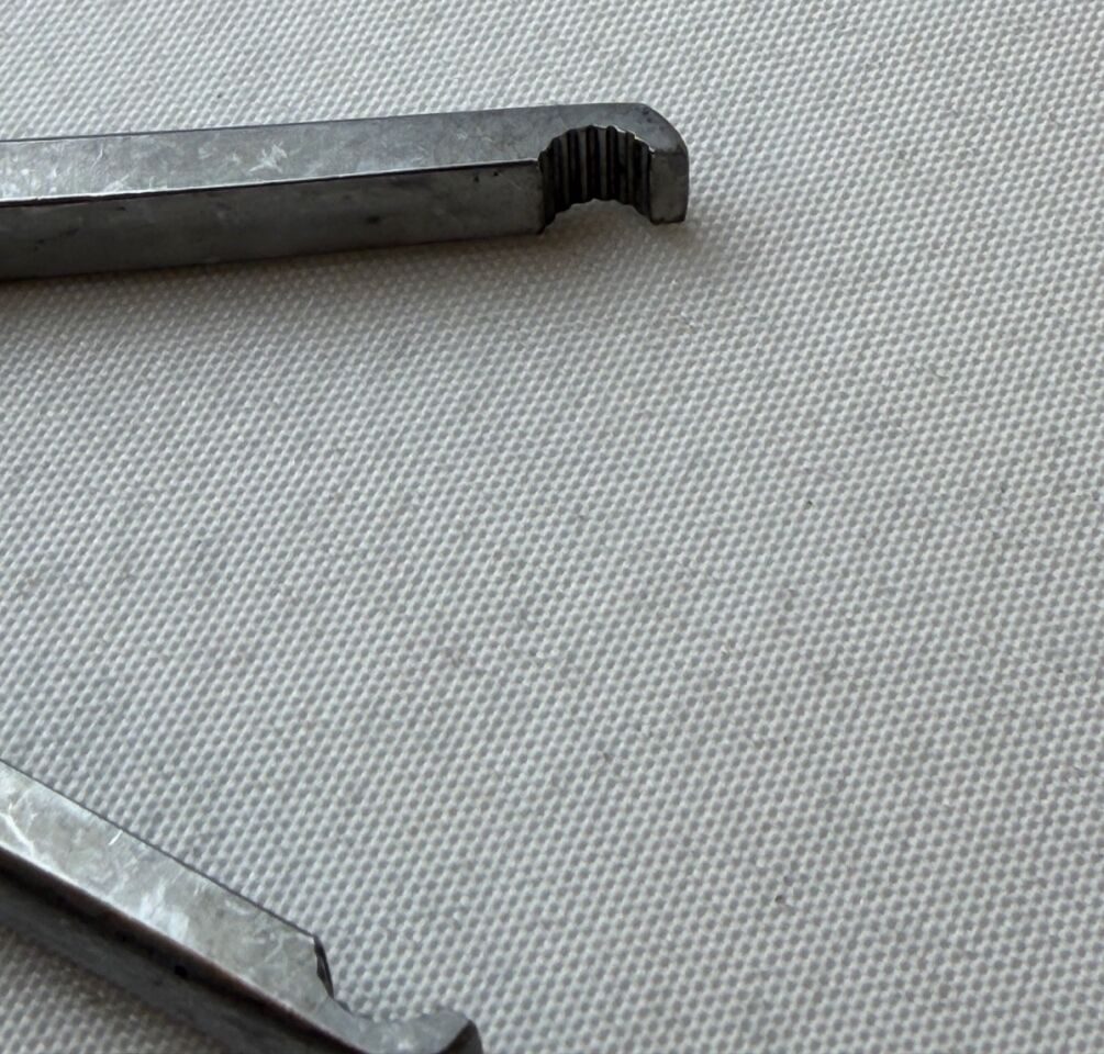 GLOBUS MEDICAL 624.51 Rod Holder Forcep Neurology Orthopedics — photo 5