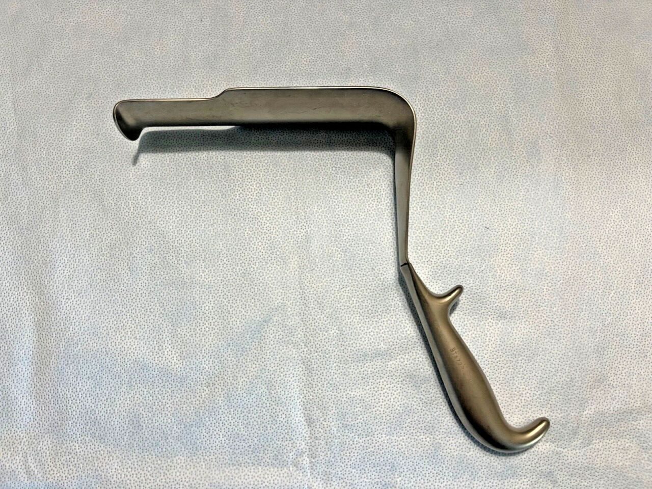 AESCULAP BT672R Pelvis Retractor 60mm X 13"