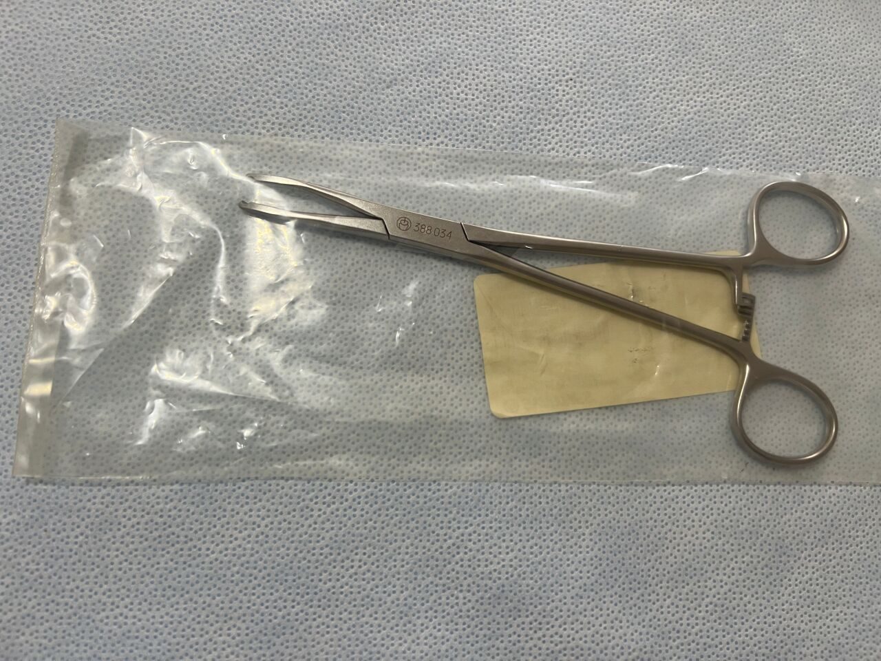 SYNTHES 388.034 Clamp Holding Forceps — photo 1
