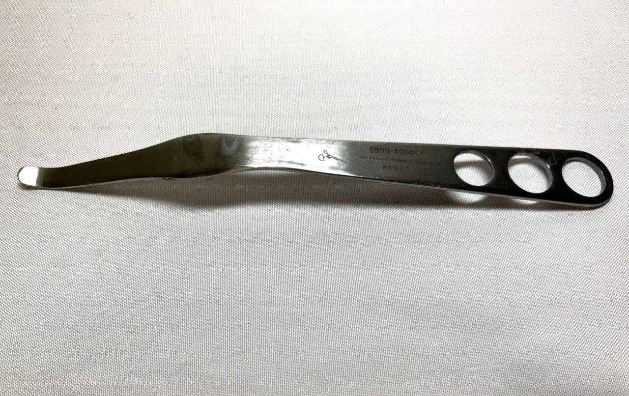 STRYKER 5900-4000 Hohmann Retractor — photo 1