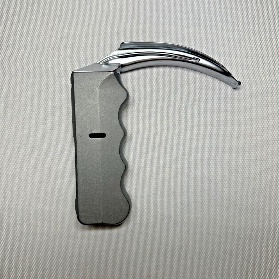 KARL STORZ 8401A Berci-Kaplan DCI Size 3 60deg Macintosh Laryngoscope