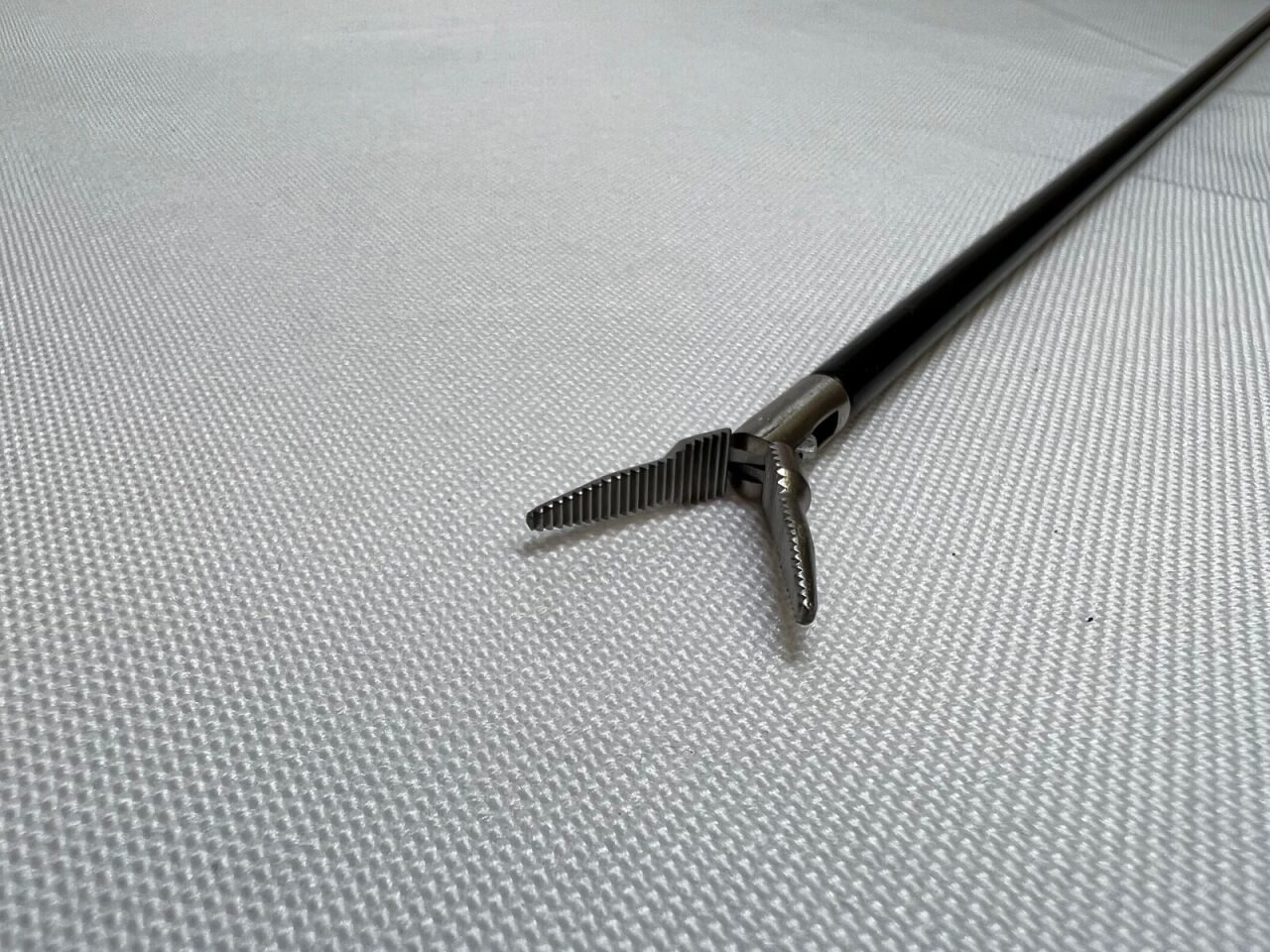 Straight Dissecting Forceps, Double Action Serrated Jaws — photo 4