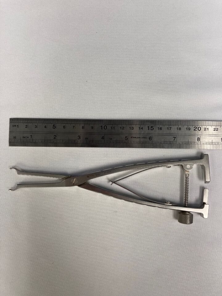 SYNTHES 396.384 ACF Implant Holder — photo 7