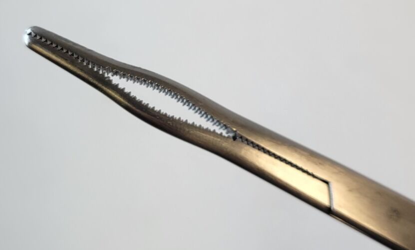 SYMMETRY SURGICAL 19-4133 Set of 3 Tube Clamping Forceps Cross-Hatched Jaws 6-1/2" — photo 4