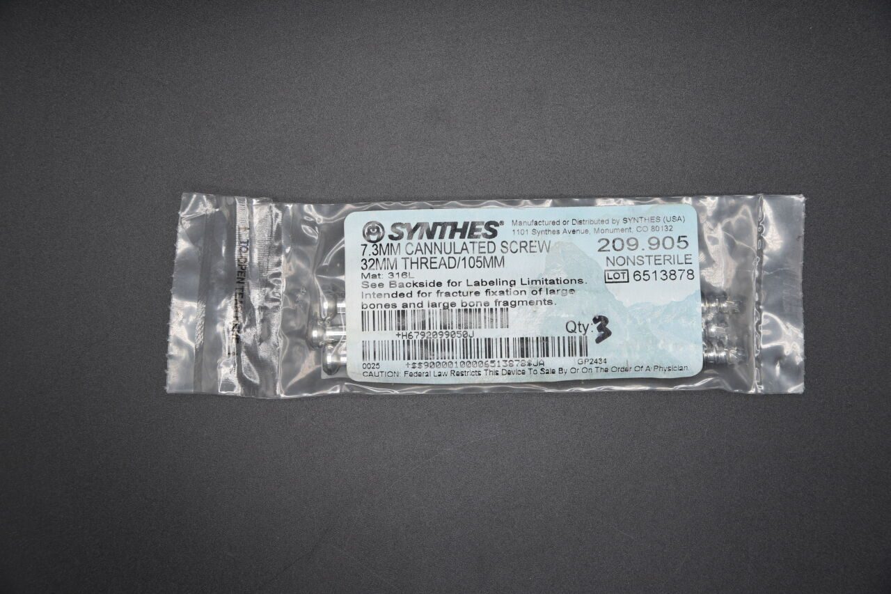 SYNTHES 209.905 7.3mm Cannulated Screw 32mm Thread/105mm