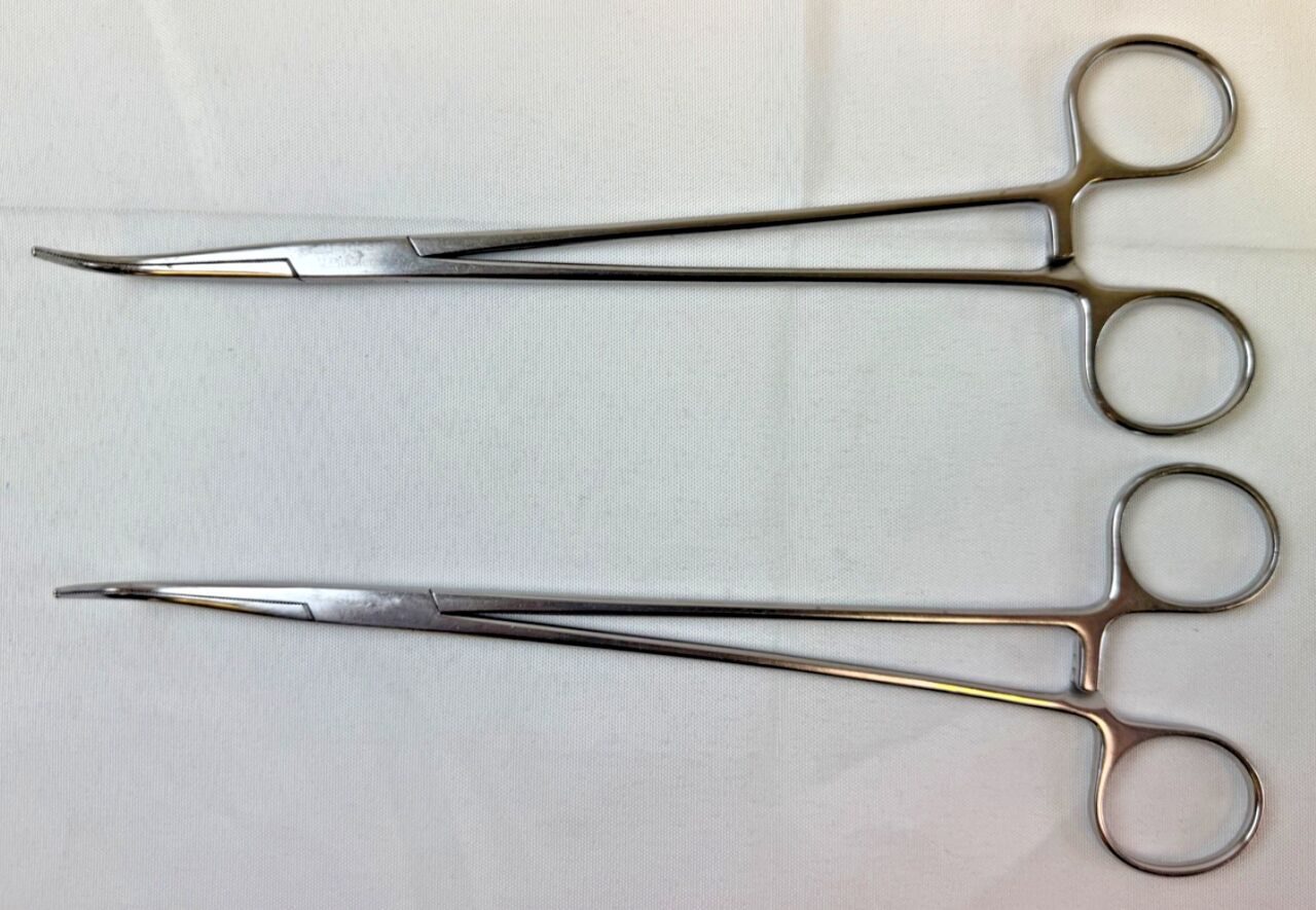 V. MUELLER SU10533 Gemini Artery Forceps 9" J Curved Fine Jaws