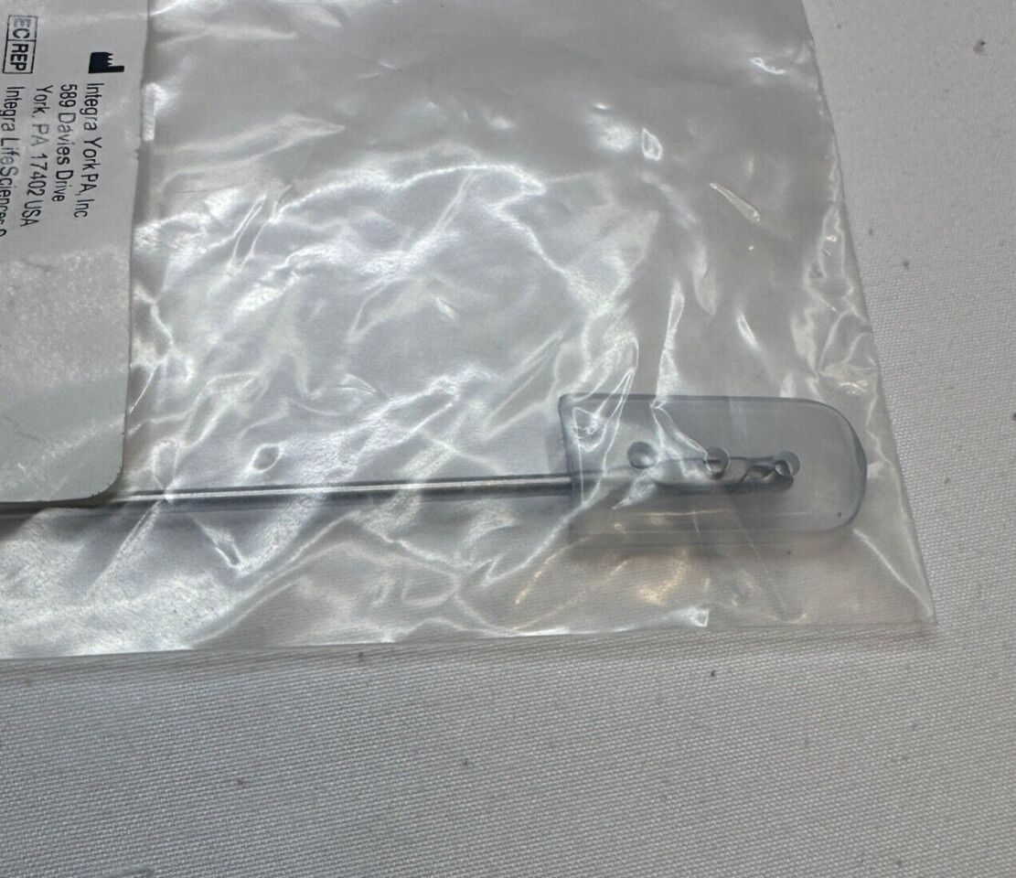 INTEGRA RB9617 Micro Cup Forceps Straight 2.5mm Bite — photo 6