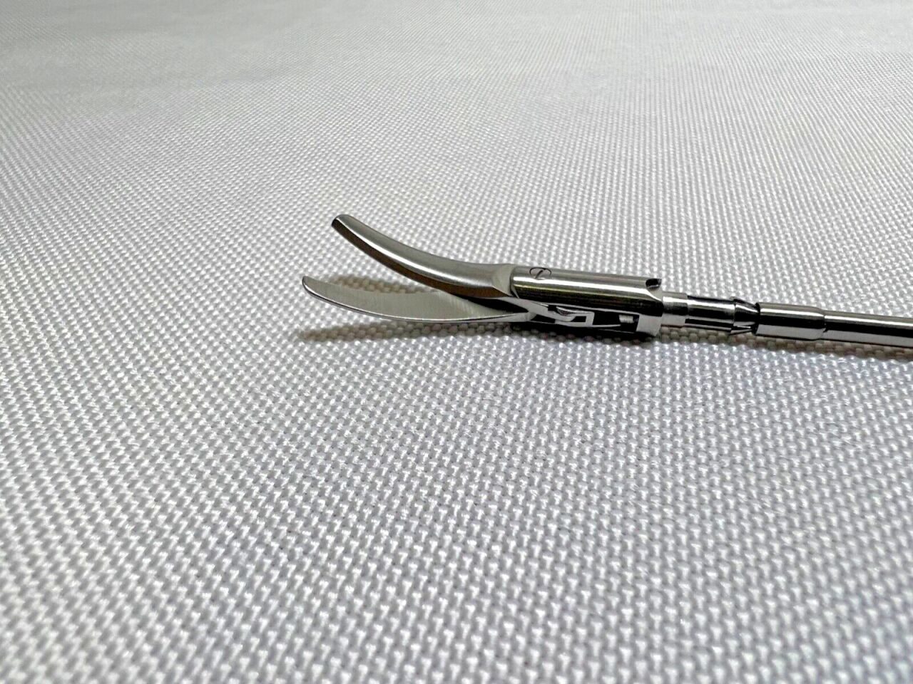 V. MUELLER F256.23010 Laparoscopic Curved Metzenbaum Scissor Insert Smooth Jaws — photo 3