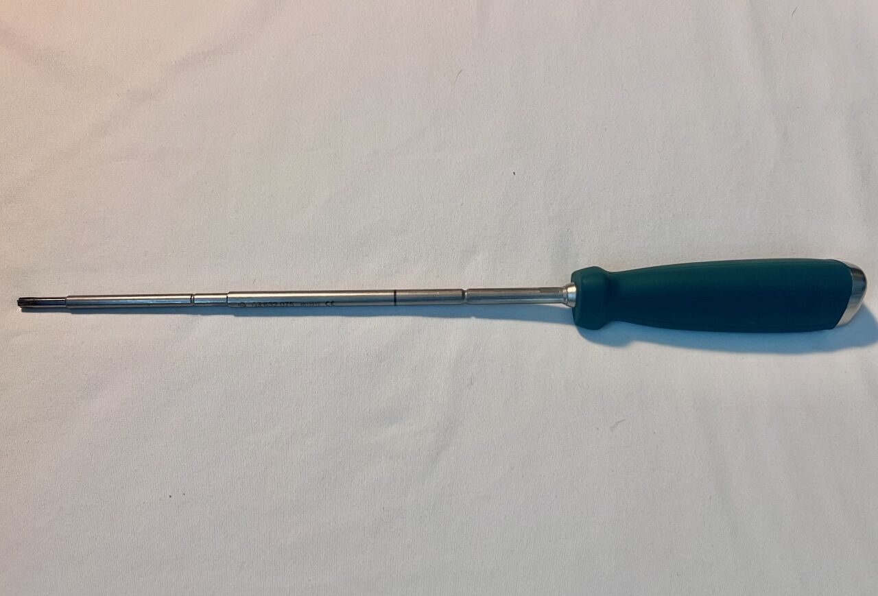 SYNTHES 03.632.075 Matrix Spine System T25 Long Stardrive Screwdriver — photo 1