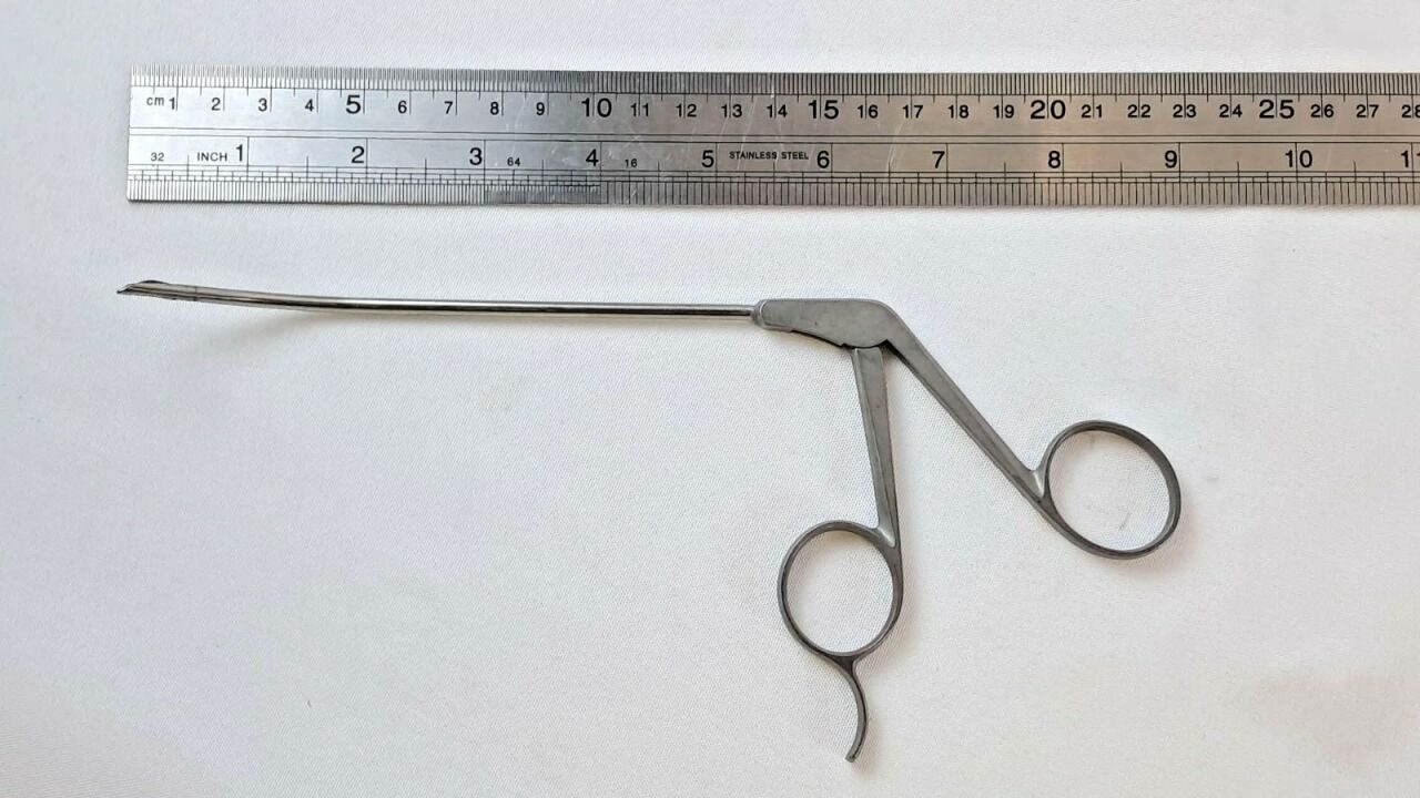 LINVATEC Shutt  1.1212 B-Scoop Arthroscopic Forceps 30 Deg Curved Left 3.4mm — photo 6