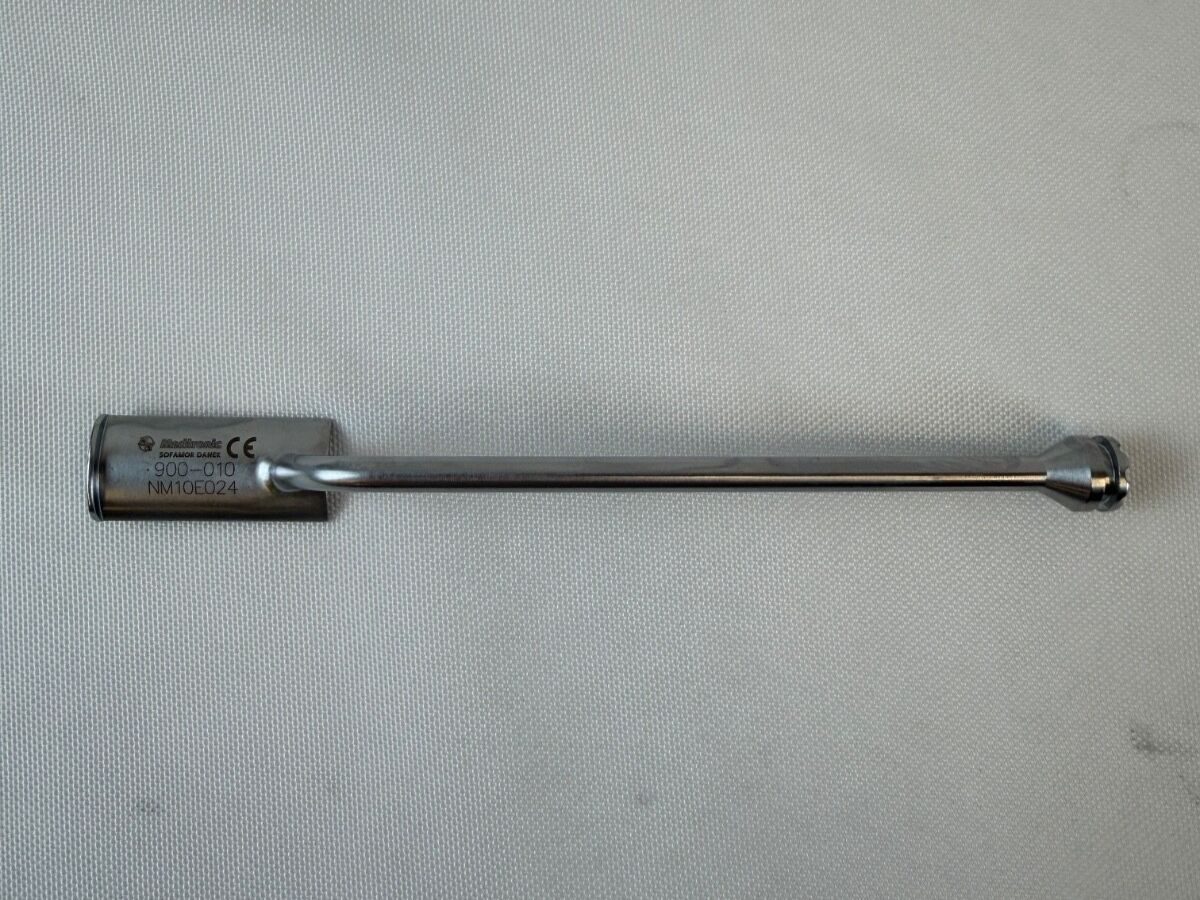 MEDTRONIC 10mm x 90° Small Curved Dural Retractor Blade Sofamor Danek 90010 Small Curved Dural Retractor Blade 10mm 90°Neuro — photo 1