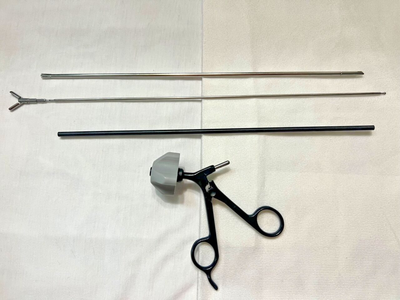 AESCULAP PO735R ADTEC Laparoscopic Monopolar Bullet Nose Grasper 5mmX31cm — photo 7