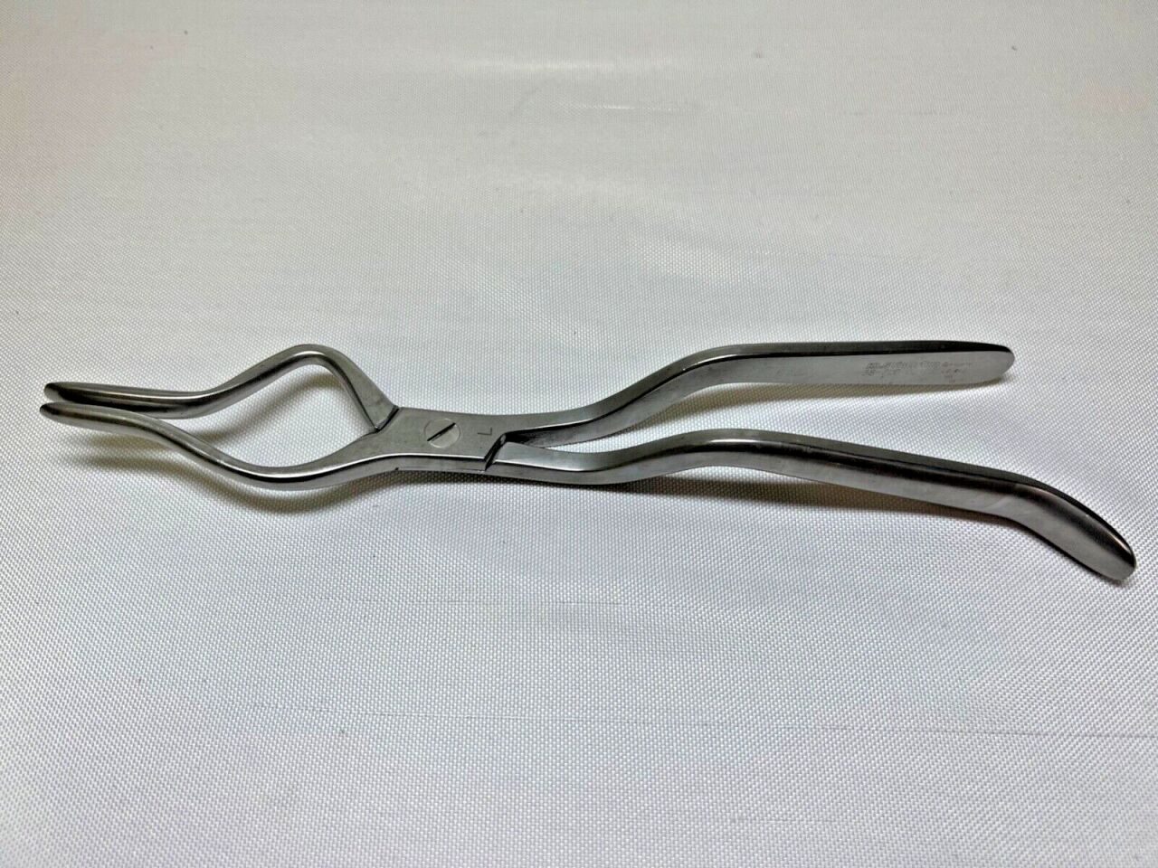 KLS MARTIN 38-700-02 Left 9" Length Rowe Reposition Forceps