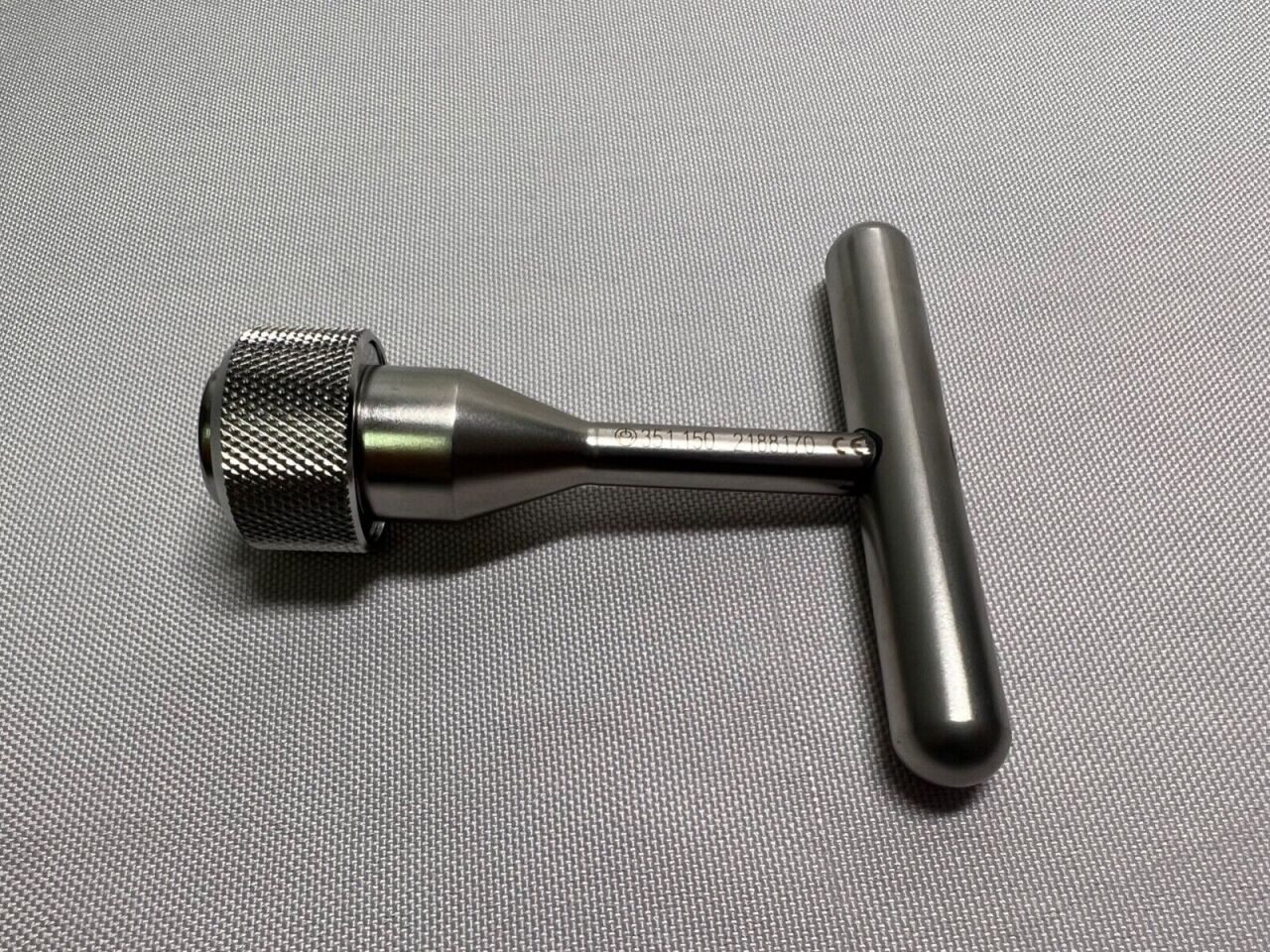 SYNTHES 351.15 Orthopedic T-Handle — photo 1