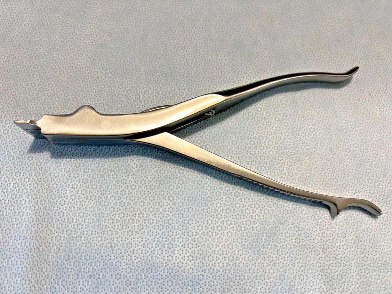 WALTON  Cast Spreader 8-3/4" Length — photo 1