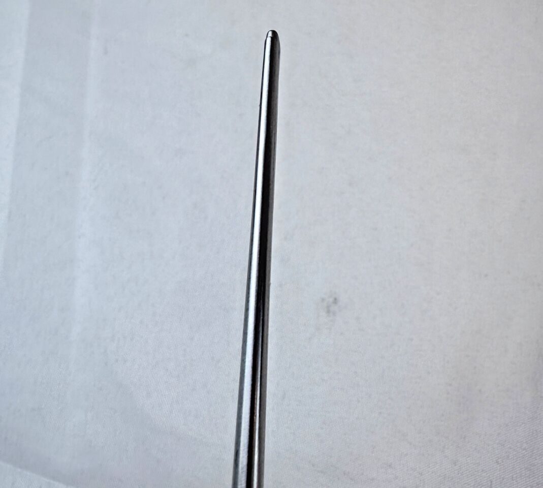 KMEDIC KM59-154 Clean Punch 2MM Forward 40deg Thin Footplate Spinal Punch — photo 3