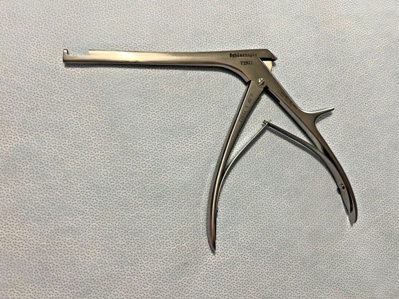 V. MUELLER NL 6002 90deg Bite 9-1/2" Length Schlesinger Cervical Punch Rongeur — photo 1