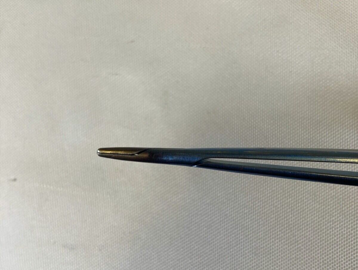 BOSS INSTRUMENTS 65-5161T LightTouch Streamline Titanium Needle Holder w/ Lock — photo 6