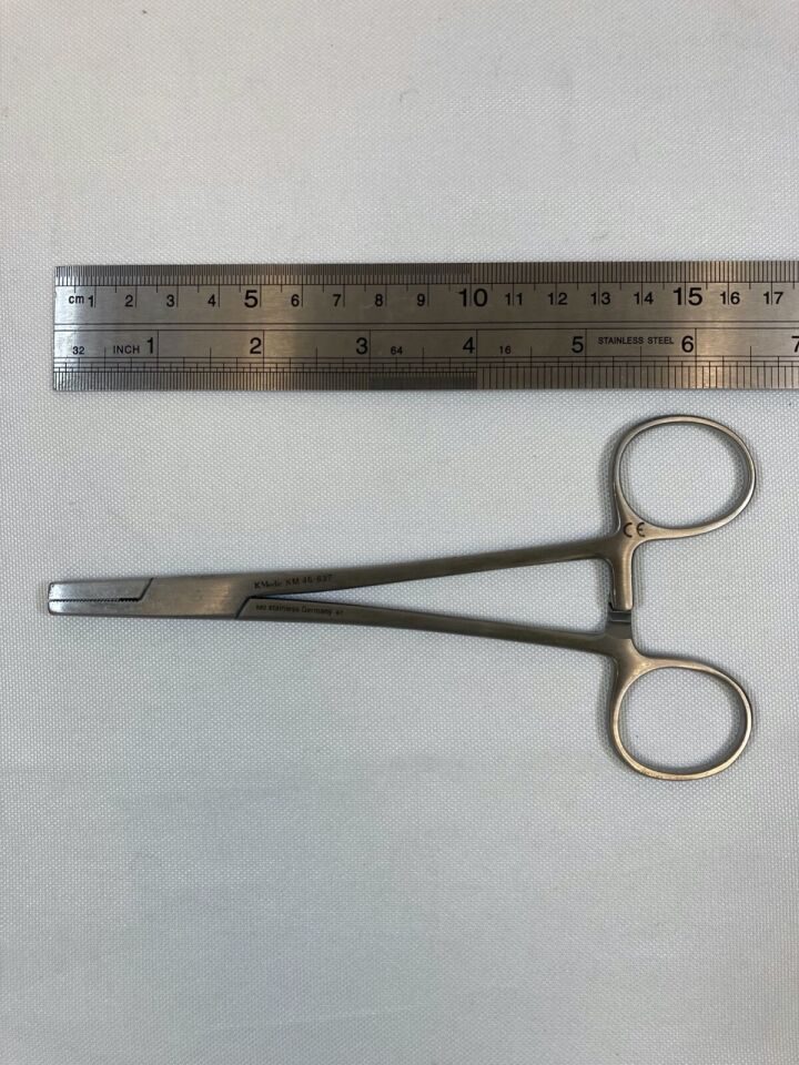 K MEDIC TELEFLEX KM46637 Straight Pulling 5.4mm Forceps — photo 7