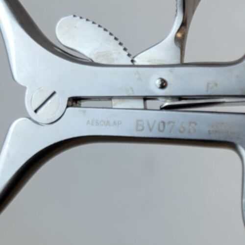 AESCULAP BV076R Wullstein Retractor, Self-Retaining, 3x3 Sharp Prongs, 5" — photo 8