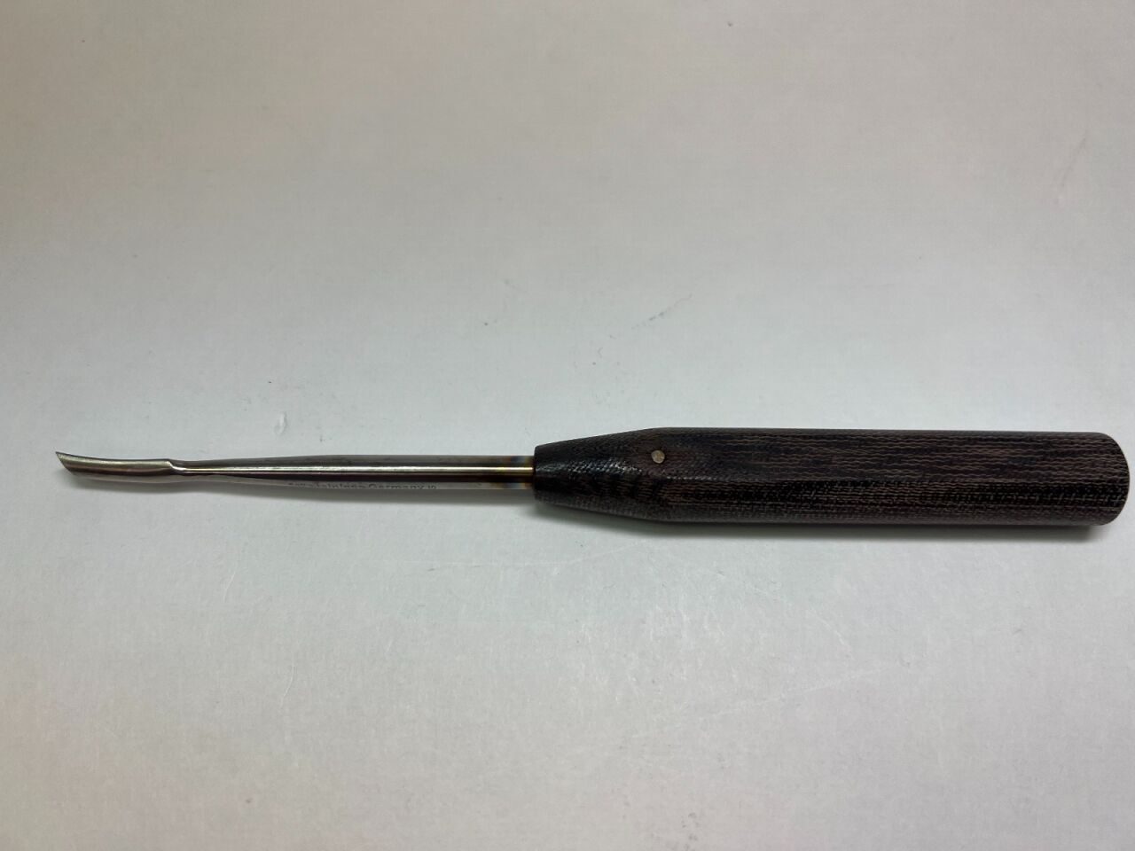 SYNTHES 13566 Periosteal Elevator w/ Curved Blade — photo 1