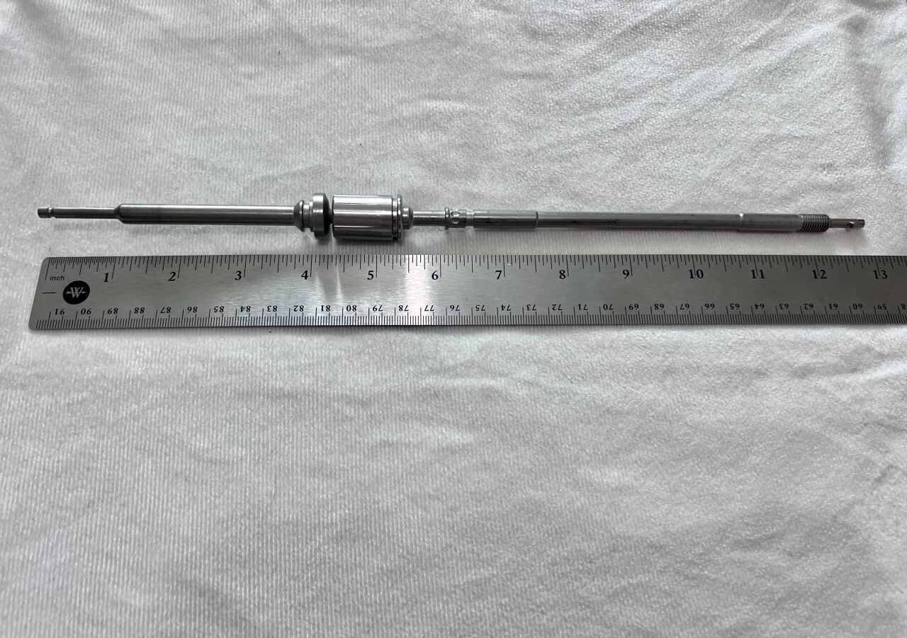 DEPUY 2020-00-401 Polyaxial Screwdriver Retention Sleeve — photo 2