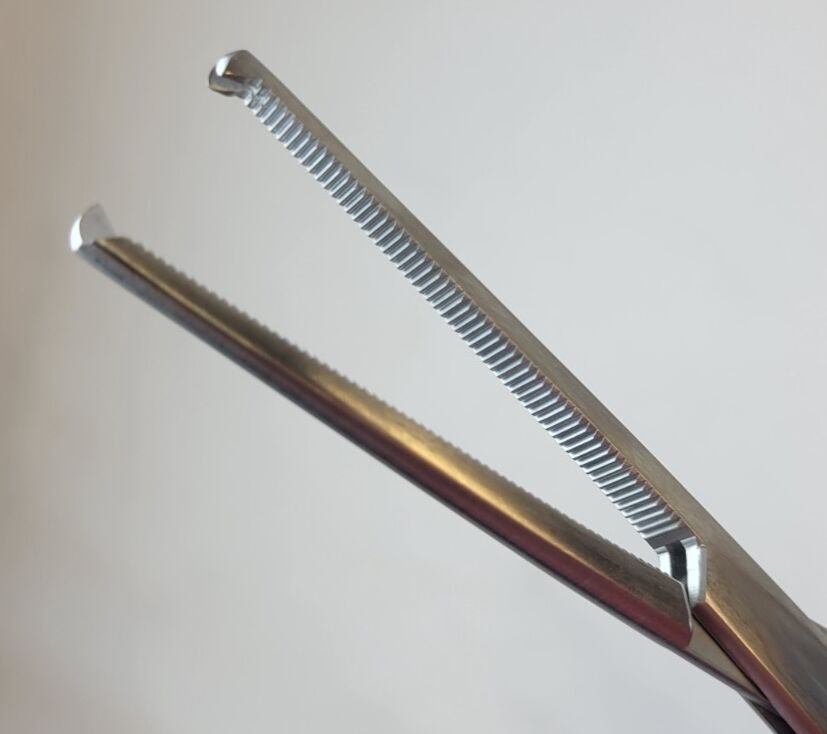 CODMAN  Set of 2 Rochester-Ochsner Forceps, Straight, 8" — photo 8