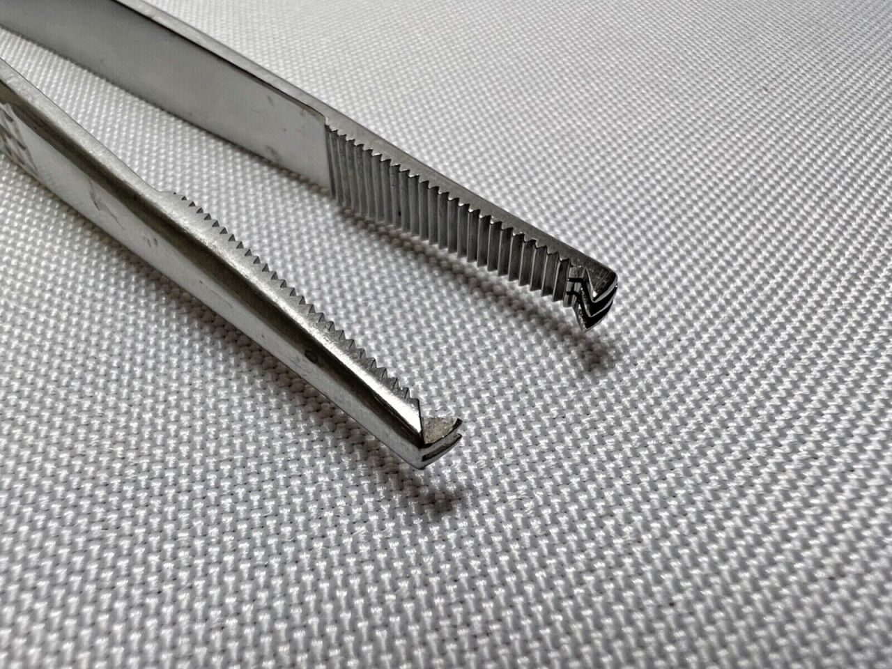 Bonney Tissue Forceps 2 X 3 Teeth 6-3/4" Length — photo 4