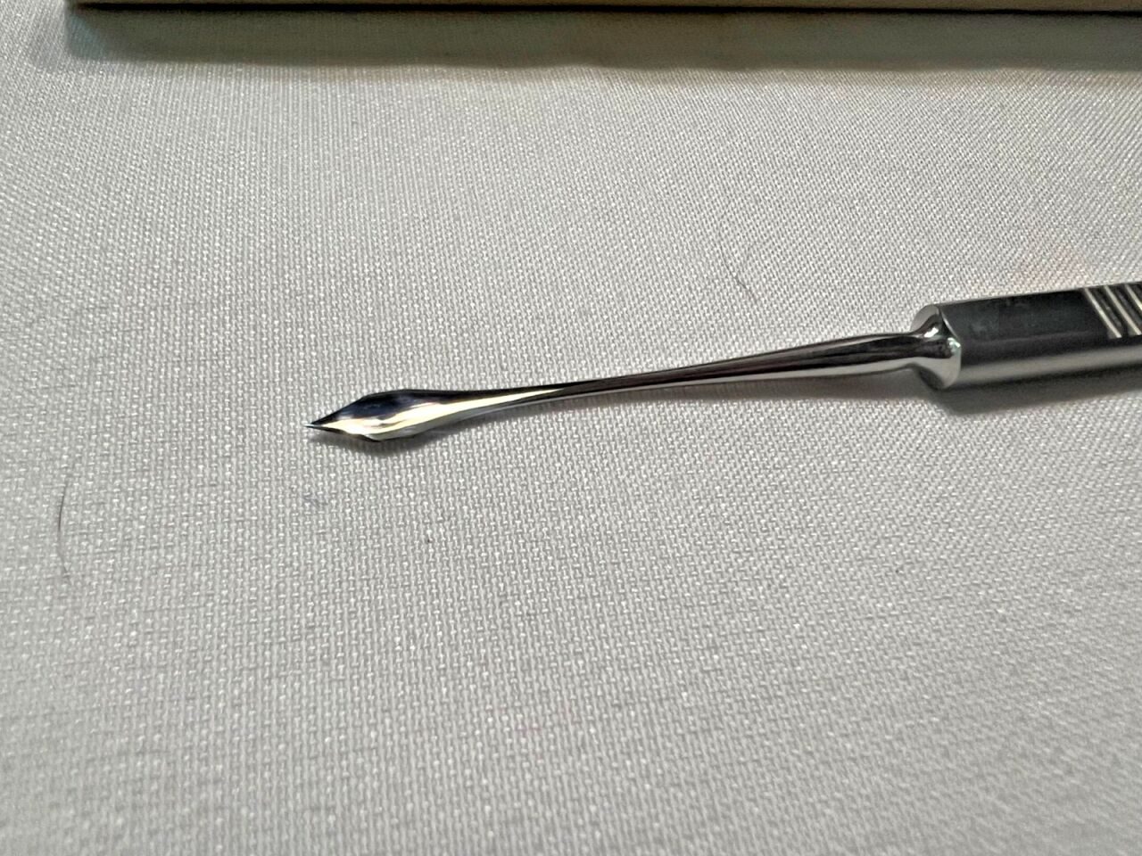STORZ E313 Straight Sinskey Phaco Keratome Knife 5-1/8" Length — photo 3