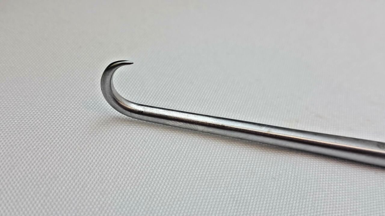 MILTEX 11-502 Volkman Hook Retractor Single Sharp Hook Ring Handle 8.5" — photo 4